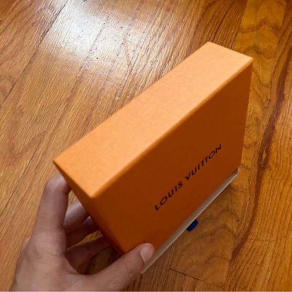 Louis Vuitton Small Pull Tab Gift Box - Picture 4 of 4